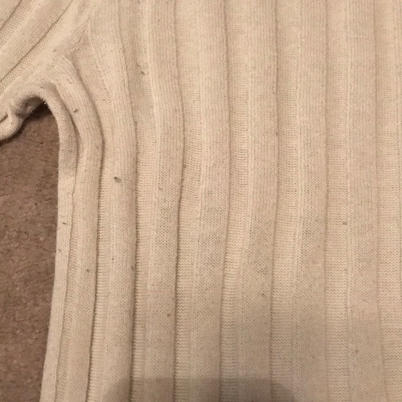 Cream light weight ribbed sweater - Picture 2 of 3